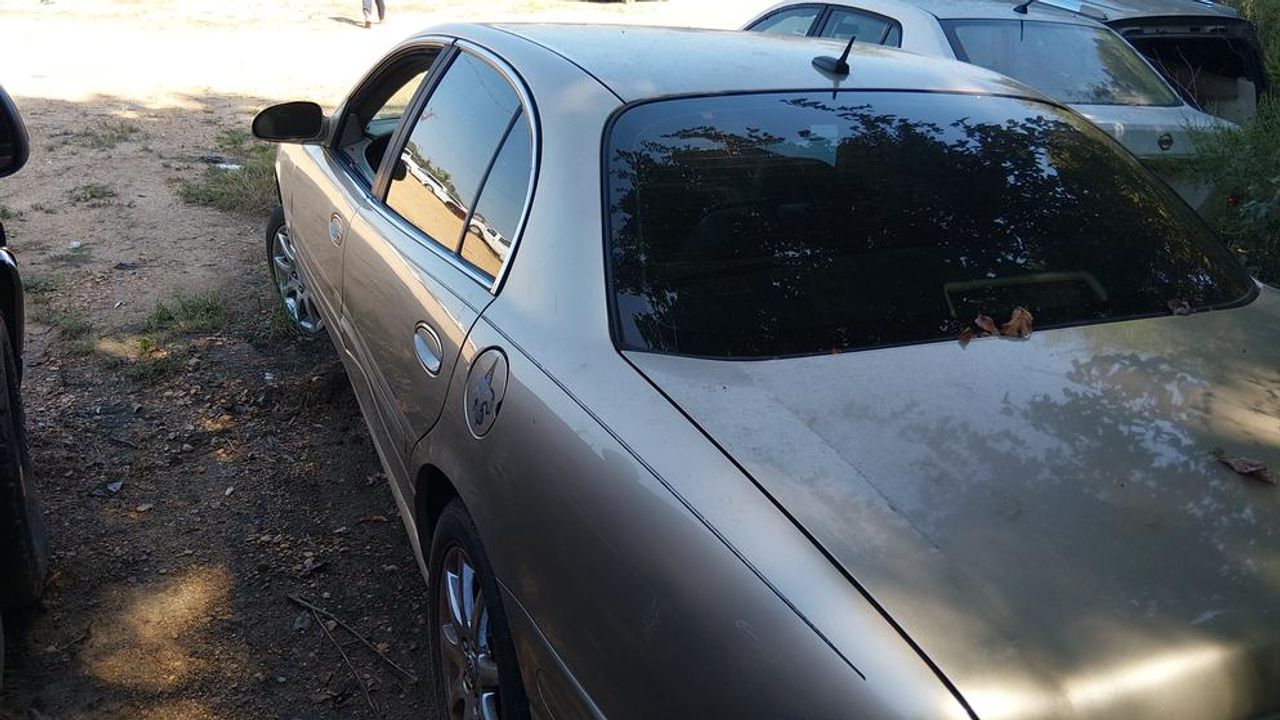 Passenger front angle